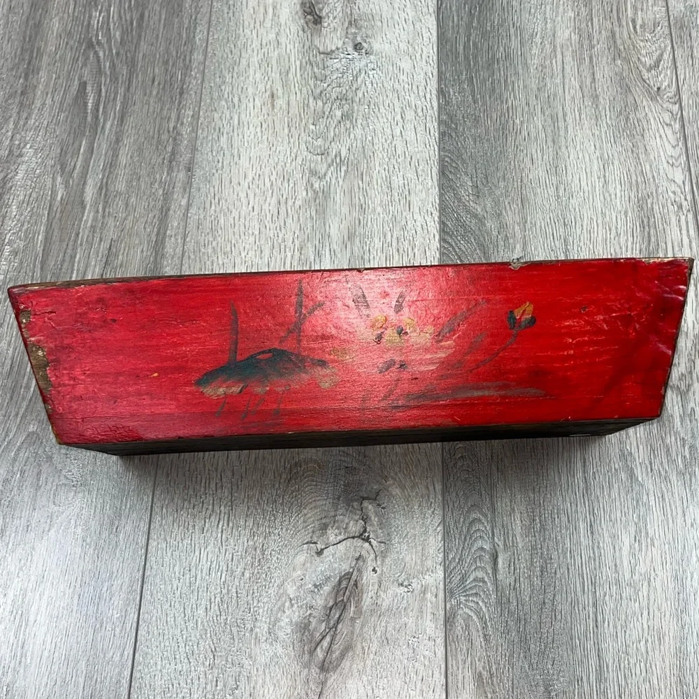 NWT Decorative Box Chinese Jewelry Box Decorative Red Floral Elongated Box - Picture 16 of 16